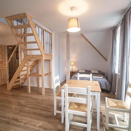 Pod Lipami Penzion 3*