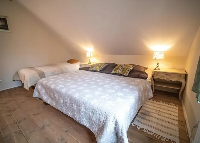 Pod Lipami Lwowek Slaski