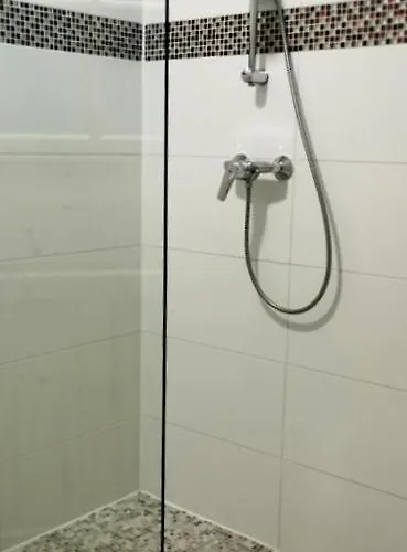 Гостевой дом Pod Lipami Львувек-Слёнски