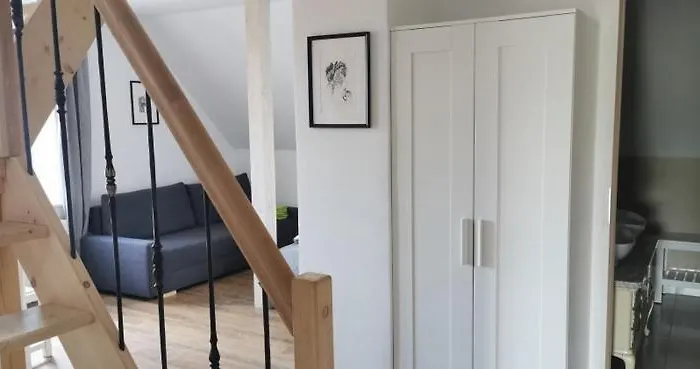 Pod Lipami Гостевой дом Львувек-Слёнски